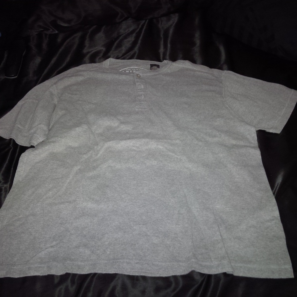 Men's gray pullover size XL
